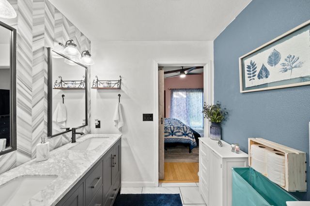 1104 Reef Ct, Roseville, CA 95661