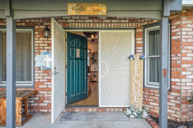 1104 Reef Ct, Roseville, CA 95661