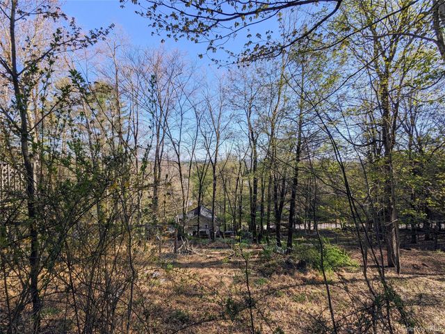 33 E Tusten Place, Smallwood, NY 12778
