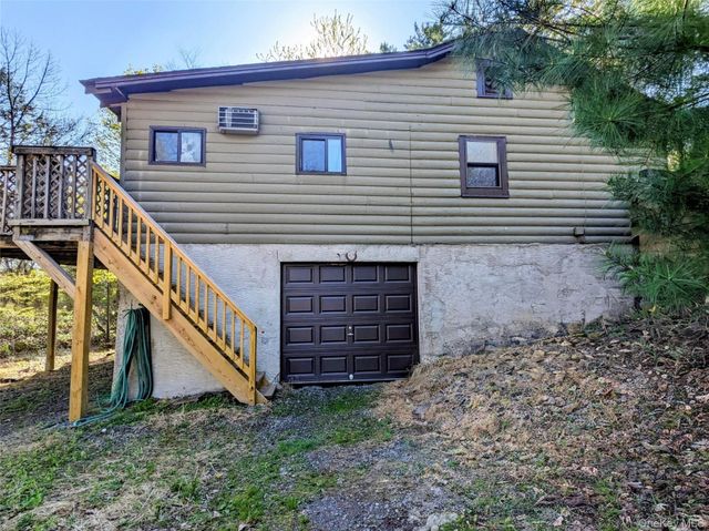 33 E Tusten Place, Smallwood, NY 12778