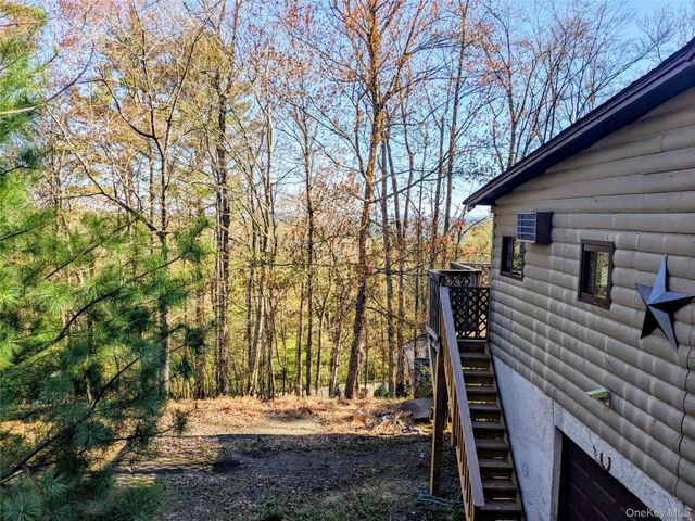 33 E Tusten Place, Smallwood, NY 12778