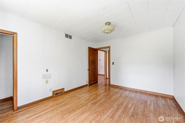 1805 80th Street E, Tacoma, WA 98404