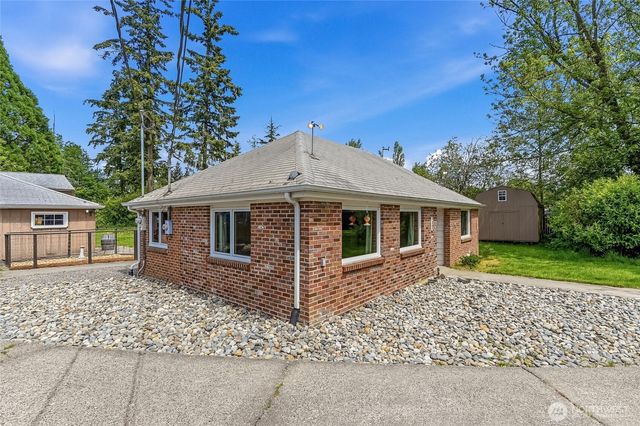 1805 80th Street E, Tacoma, WA 98404