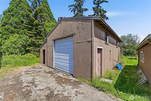 1805 80th Street E, Tacoma, WA 98404