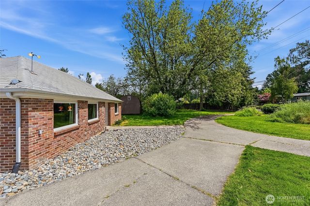 1805 80th Street E, Tacoma, WA 98404