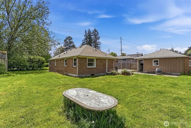 1805 80th Street E, Tacoma, WA 98404