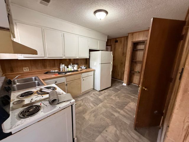 80 Reynolds Street, Denmark, SC 29042