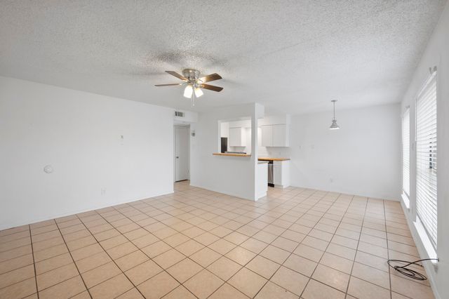 7450 Ruby Place E, Fort Worth, TX 76116