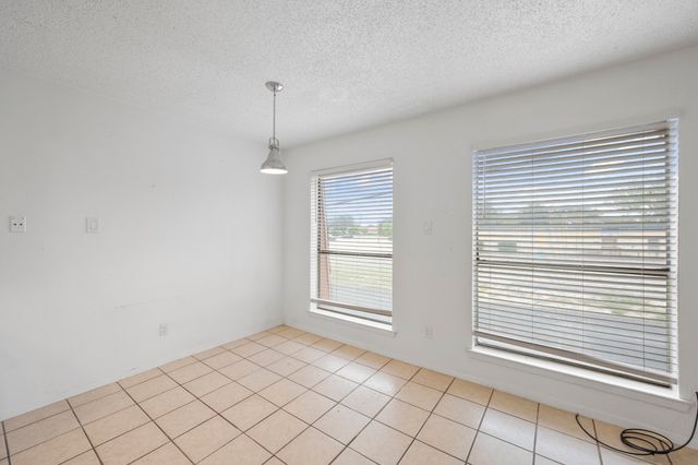 7450 Ruby Place E, Fort Worth, TX 76116