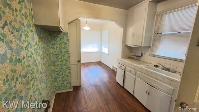 19219 Dean Street, Detroit, MI 48234