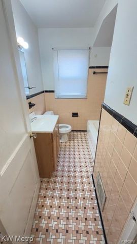 19219 Dean Street, Detroit, MI 48234