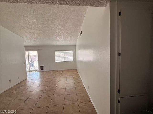 6357 Sparrow Lane, Las Vegas, NV 89103