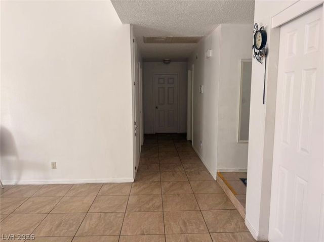 6357 Sparrow Lane, Las Vegas, NV 89103