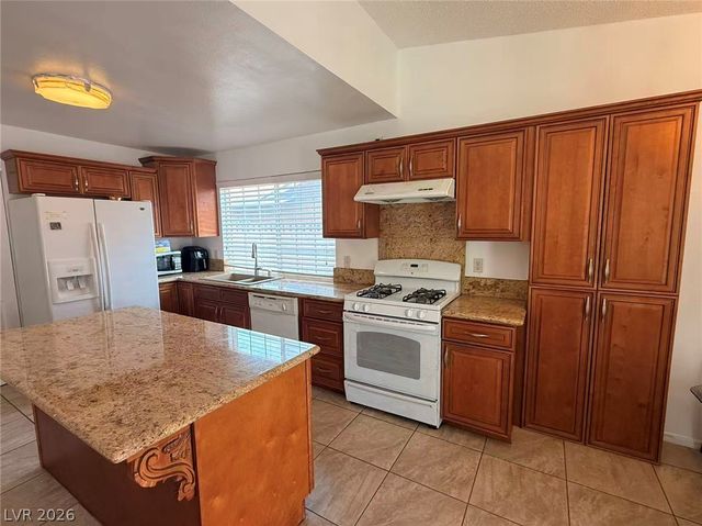 6357 Sparrow Lane, Las Vegas, NV 89103