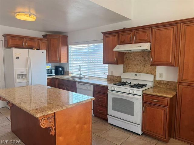 6357 Sparrow Lane, Las Vegas, NV 89103