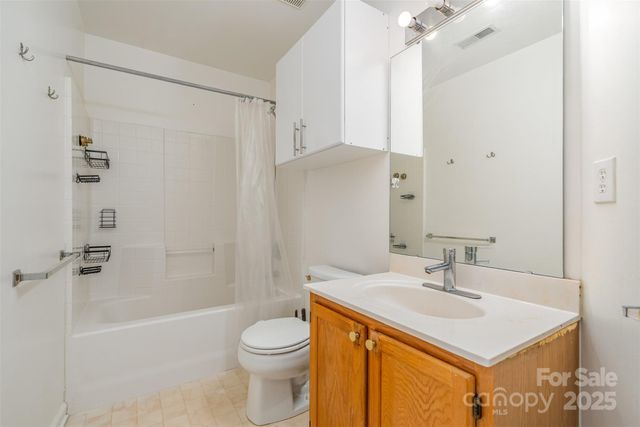 7132 Brighton Brook Drive, Charlotte, NC 28212