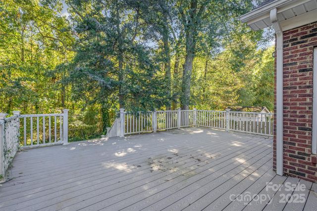 7132 Brighton Brook Drive, Charlotte, NC 28212