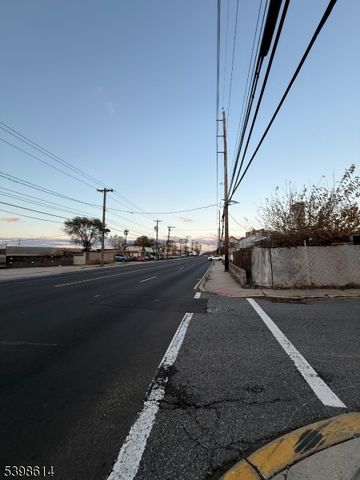 1717 53Rd St 13, North Bergen Twp., NJ 07047