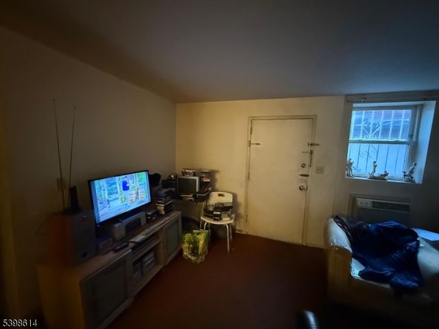 1717 53Rd St 13, North Bergen Twp., NJ 07047