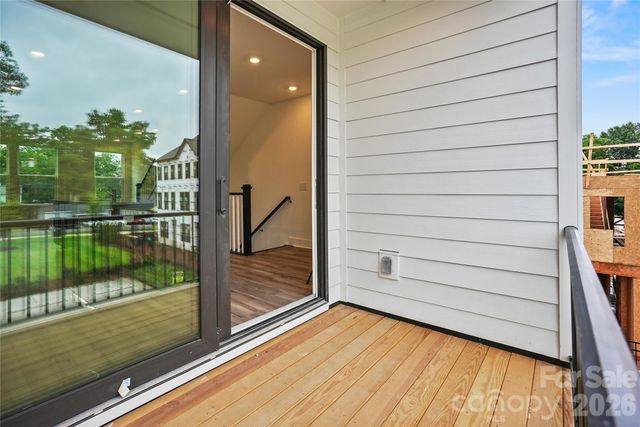 1013 Revival Row, Charlotte, NC 28208