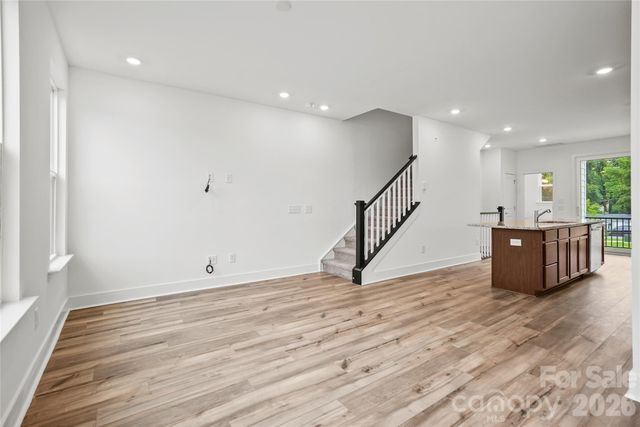 1013 Revival Row, Charlotte, NC 28208