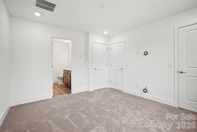 1013 Revival Row, Charlotte, NC 28208