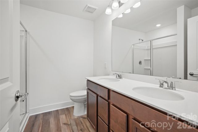 1013 Revival Row, Charlotte, NC 28208