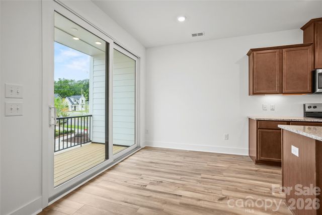 1013 Revival Row, Charlotte, NC 28208