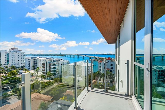 111 GOLDEN GATE POINT 801PH, Sarasota, FL 34236