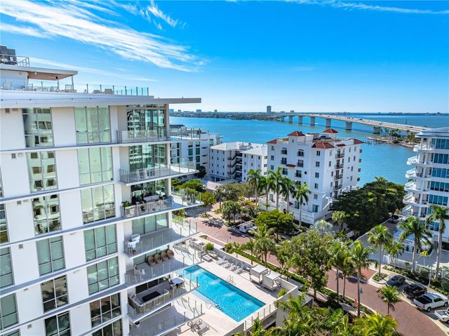 111 GOLDEN GATE POINT 801PH, Sarasota, FL 34236