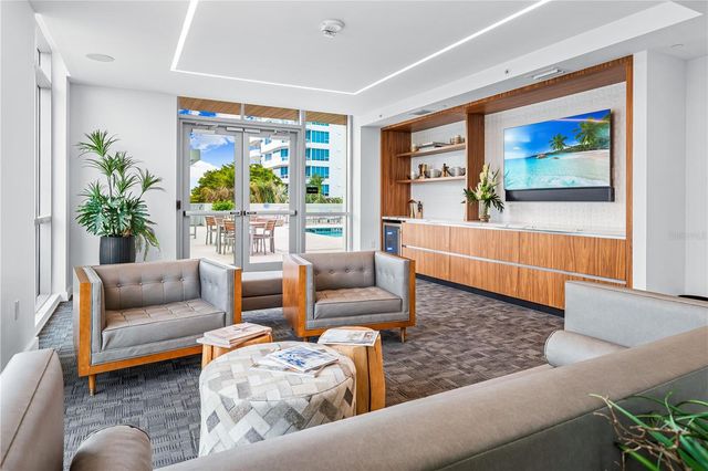 111 GOLDEN GATE POINT 801PH, Sarasota, FL 34236