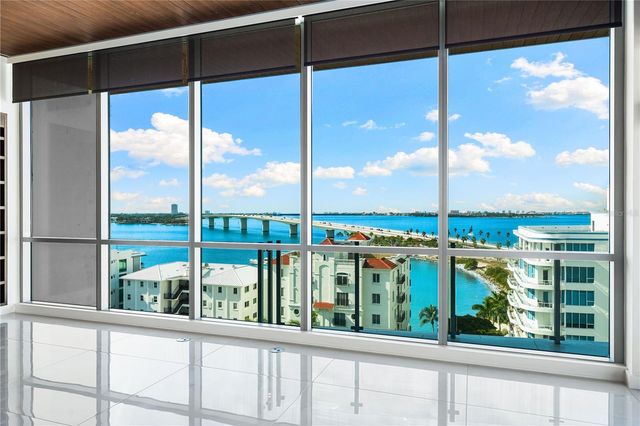 111 GOLDEN GATE POINT 801PH, Sarasota, FL 34236