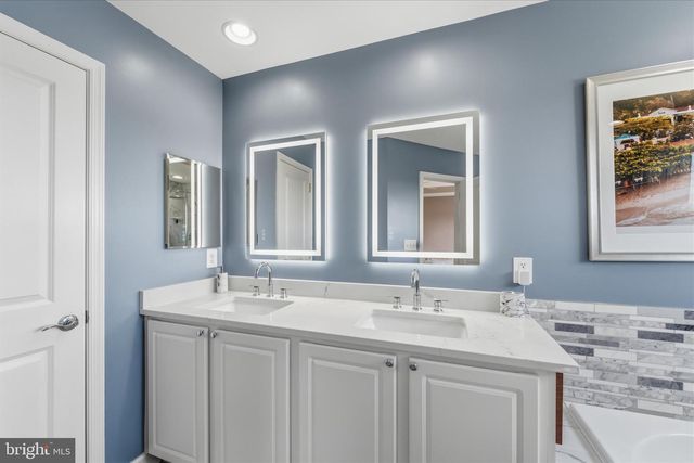 9050 MARBLE FALLS CT, Bristow, VA 20136