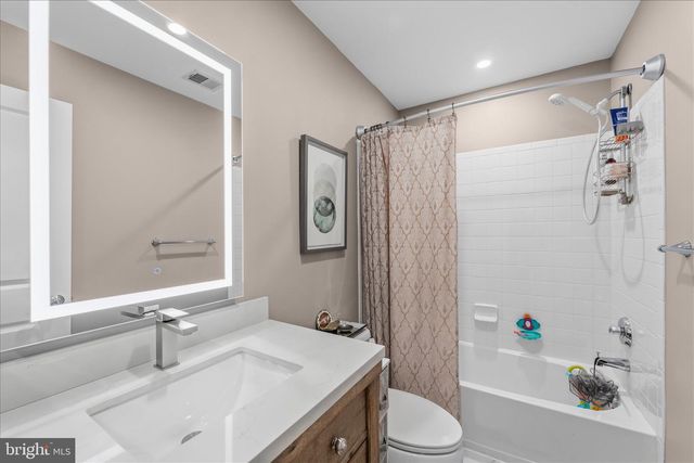 9050 MARBLE FALLS CT, Bristow, VA 20136