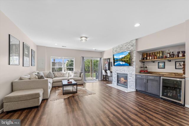 9050 MARBLE FALLS CT, Bristow, VA 20136