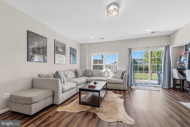 9050 MARBLE FALLS CT, Bristow, VA 20136
