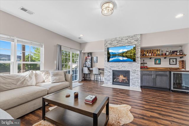 9050 MARBLE FALLS CT, Bristow, VA 20136