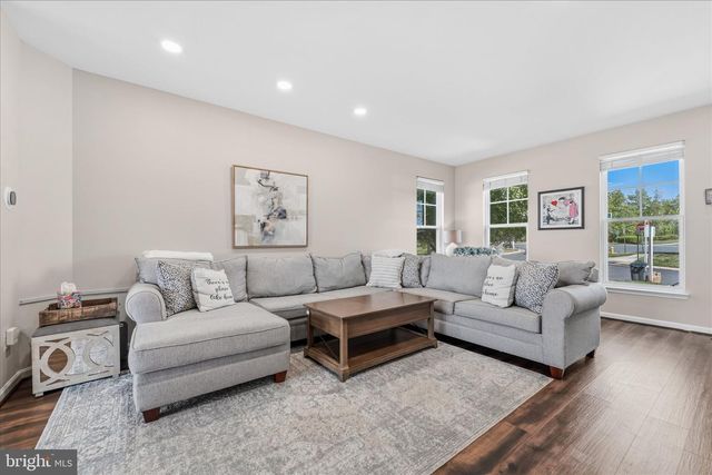 9050 MARBLE FALLS CT, Bristow, VA 20136