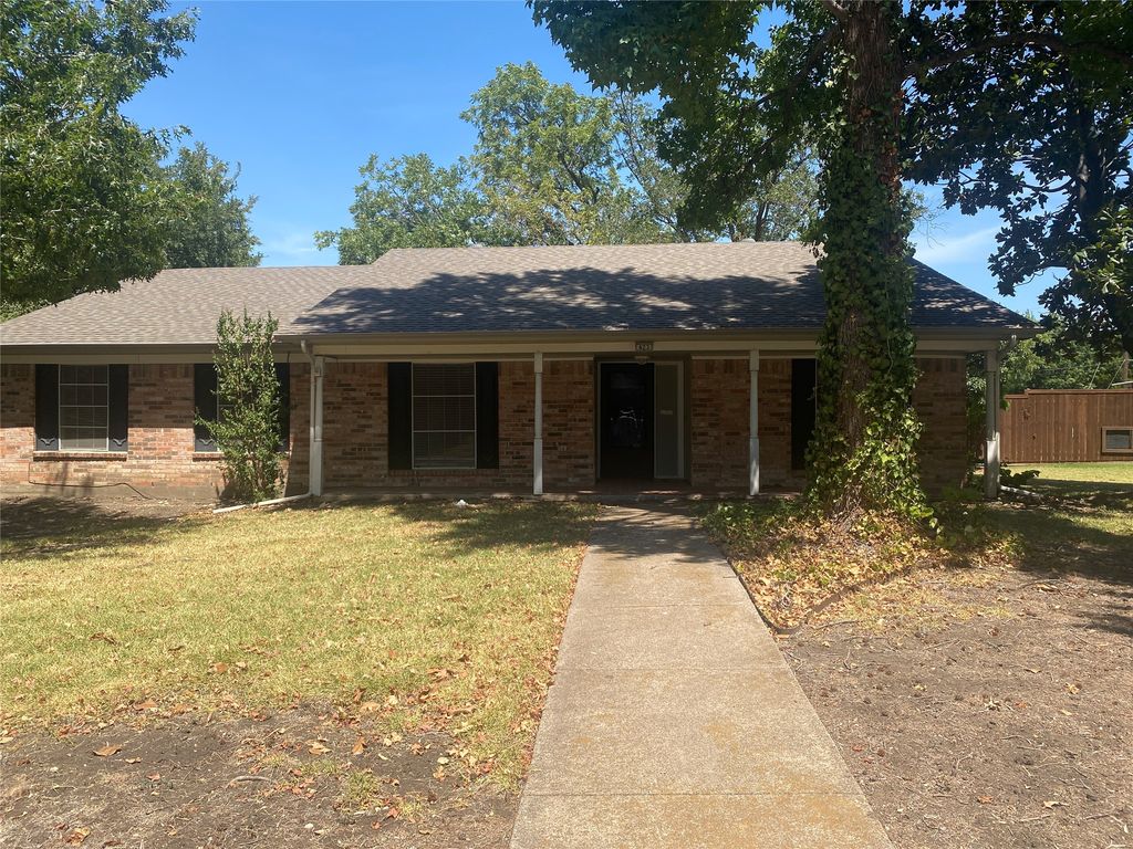423 Shady Brook Place, Richardson, TX 75080