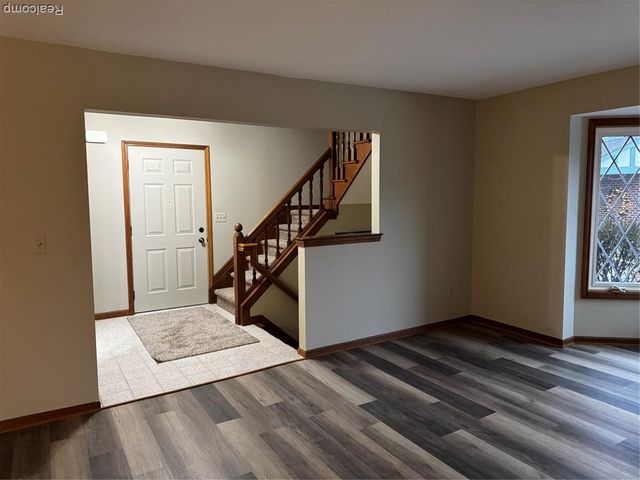 15721 Huntcliff Drive, Macomb, MI 48044