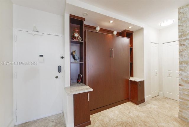 1980 S Ocean Dr 21M, Hallandale Beach, FL 33009