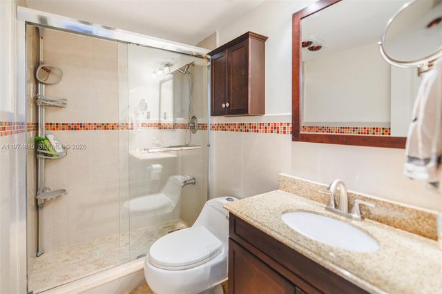 1980 S Ocean Dr 21M, Hallandale Beach, FL 33009