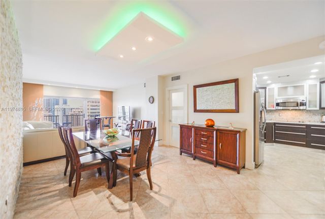 1980 S Ocean Dr 21M, Hallandale Beach, FL 33009