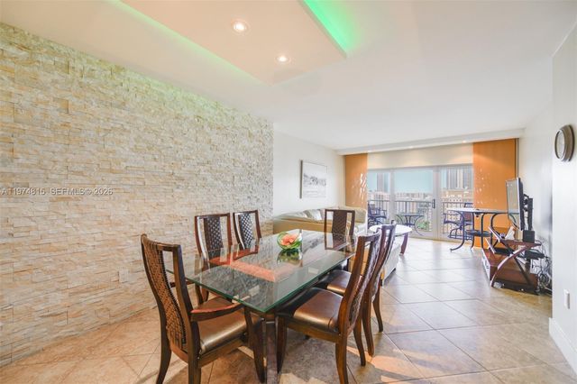 1980 S Ocean Dr 21M, Hallandale Beach, FL 33009