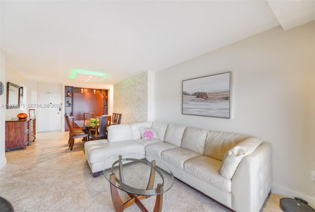 1980 S Ocean Dr 21M, Hallandale Beach, FL 33009