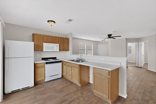 1112 Angelina Daisy Street SW, Albuquerque, NM 87121