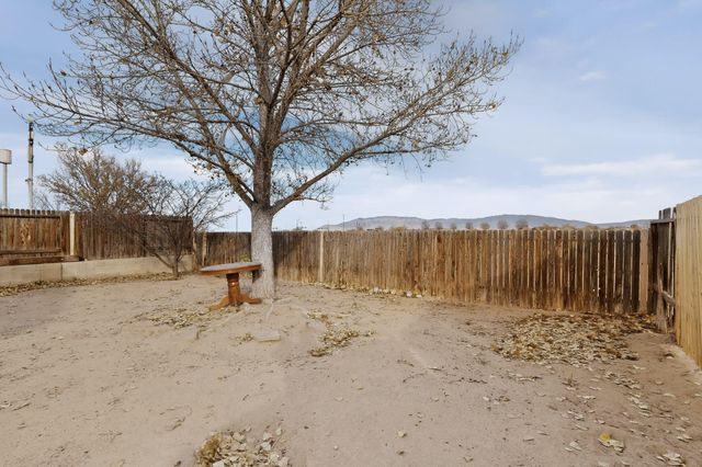 1112 Angelina Daisy Street SW, Albuquerque, NM 87121