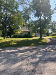 109 Whitman Street S, Lake Benton, MN 56149