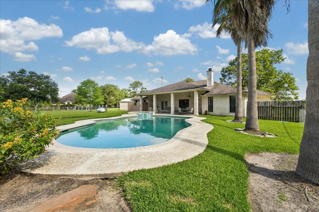 14325 Santo Park Road, Texas City, TX 77539