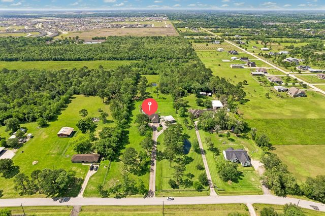 14325 Santo Park Road, Texas City, TX 77539